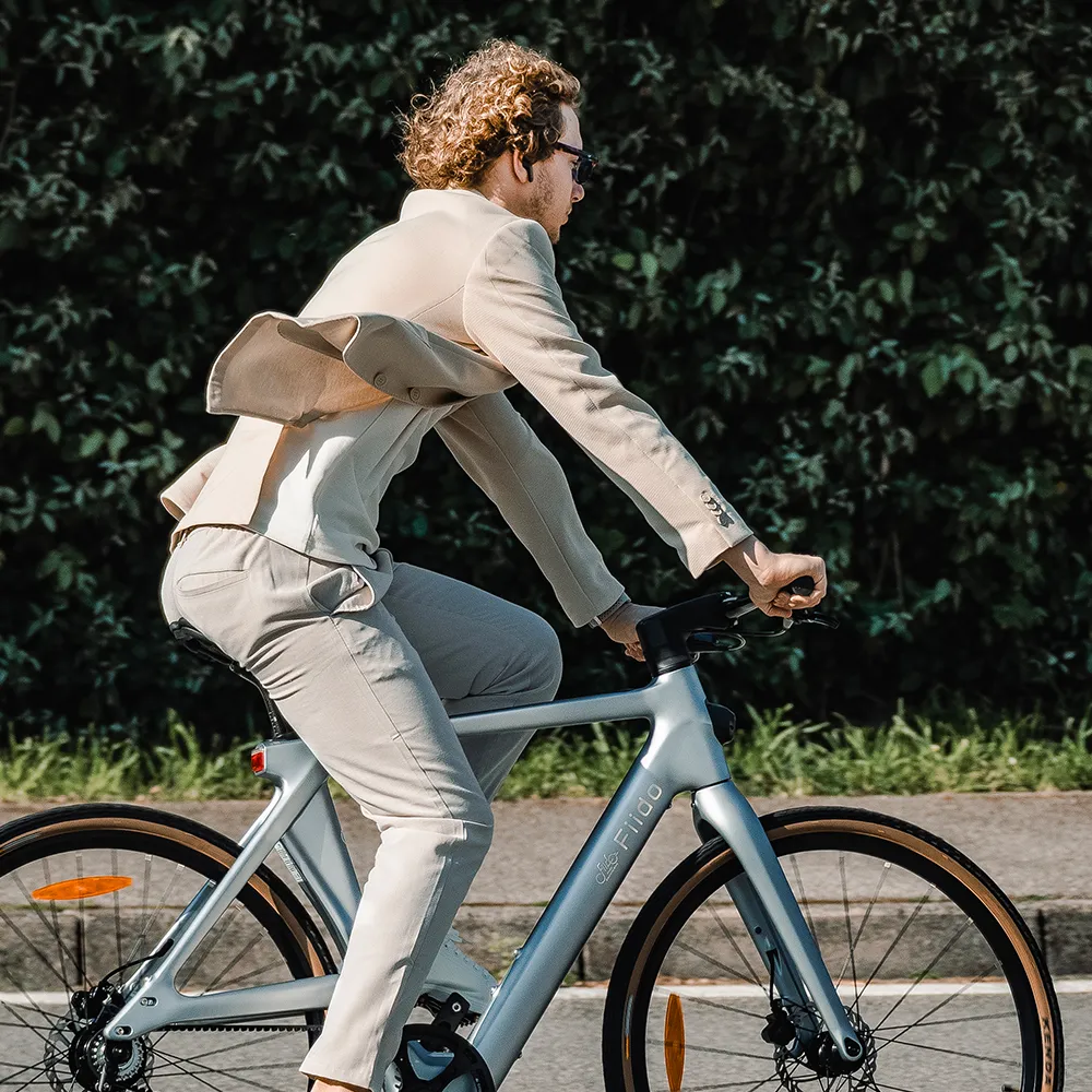 Fiido AIR| Bicicletta elettrica Urbana | Ultraleggero in Fibra di Carbonio | Motore 250W 35Nm | DMEGC 208,8 Wh | Sensore di coppia | Freni idraulici | Autonomia 60 Km| GARANZIA ITALIANA - immagine 4